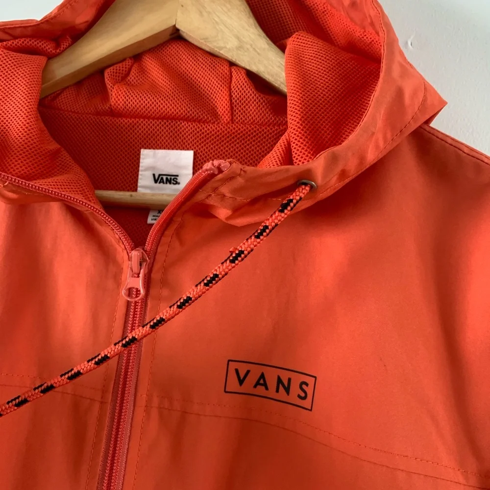 Woman’s Vans Spring Jacket - Picture 2 of 4